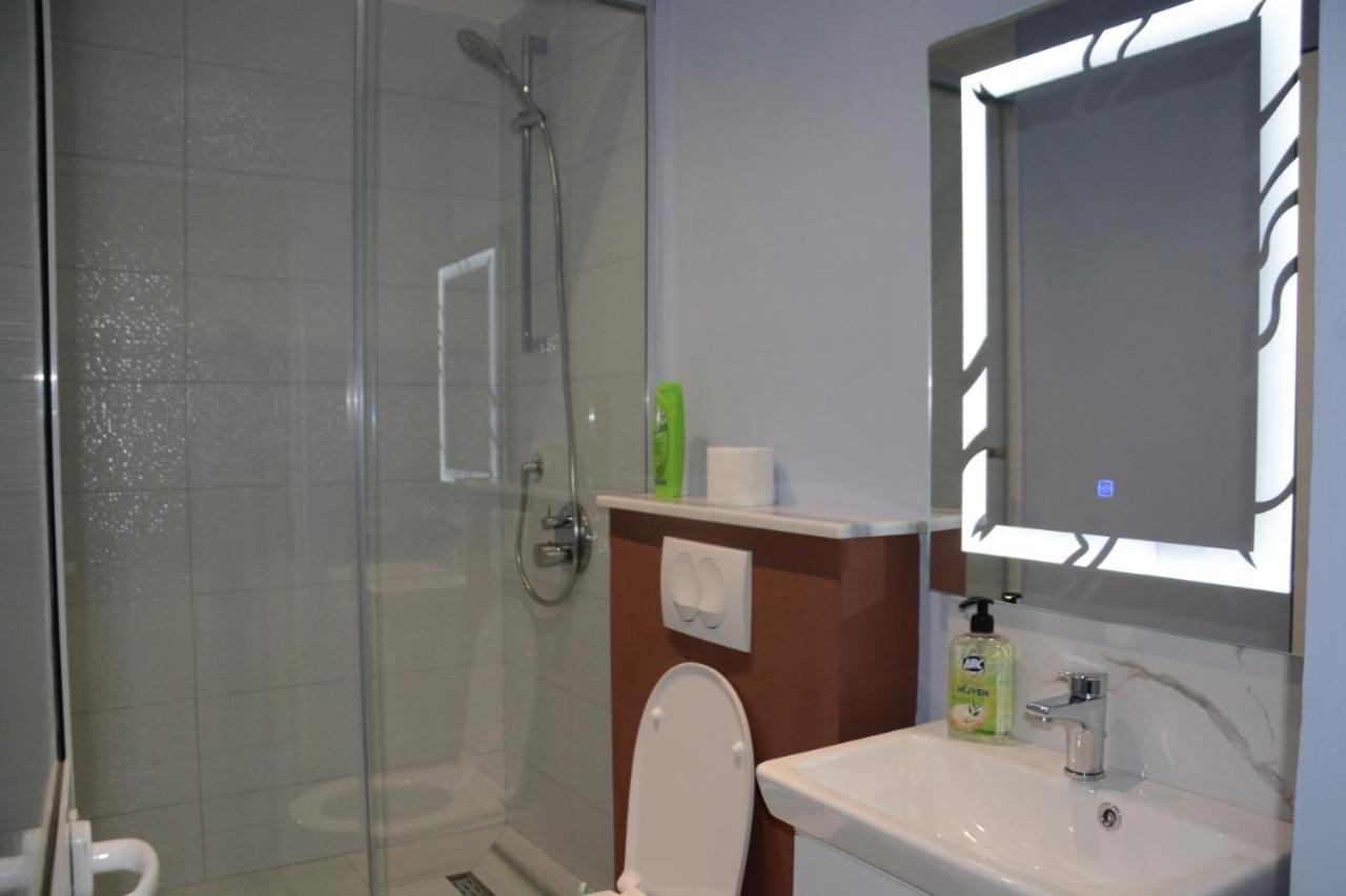 Royal Hotel Peshkopi Albania Luaran gambar