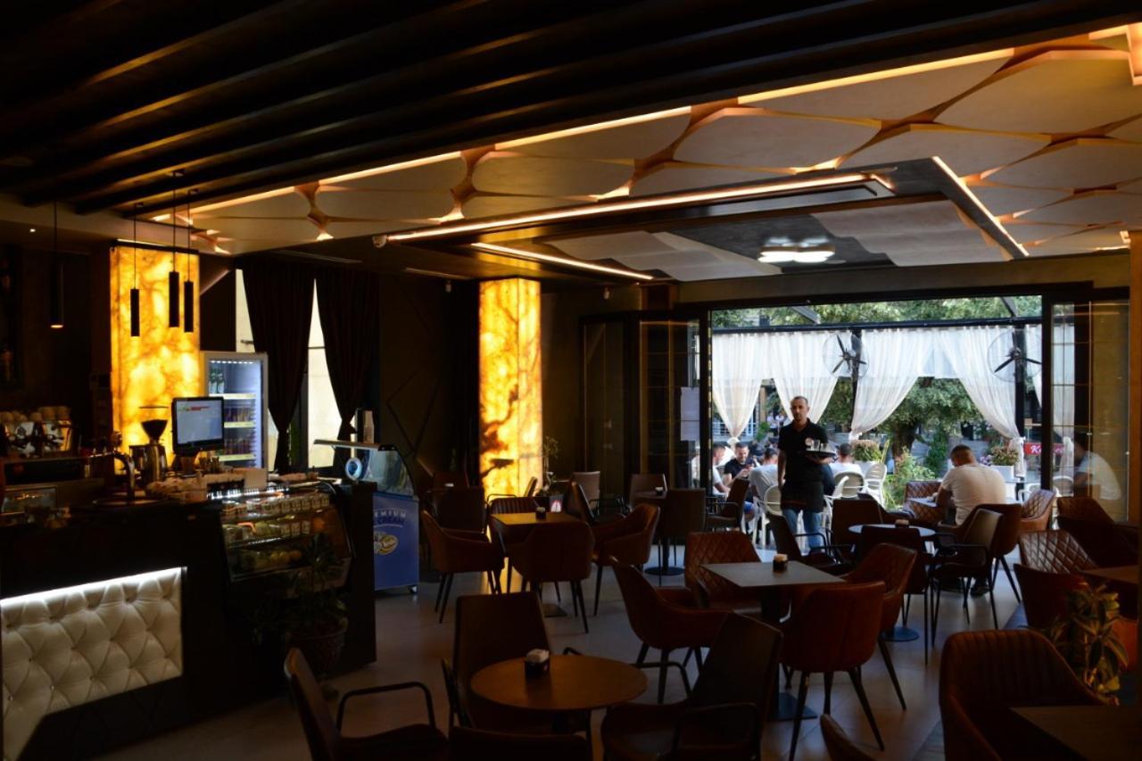 Royal Hotel Peshkopi Albania Luaran gambar