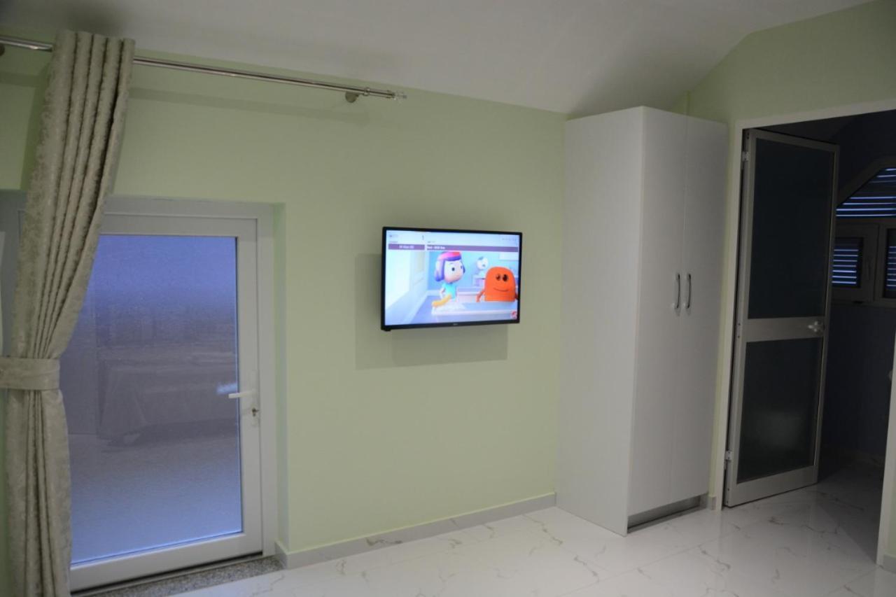 Royal Hotel Peshkopi Albania Luaran gambar